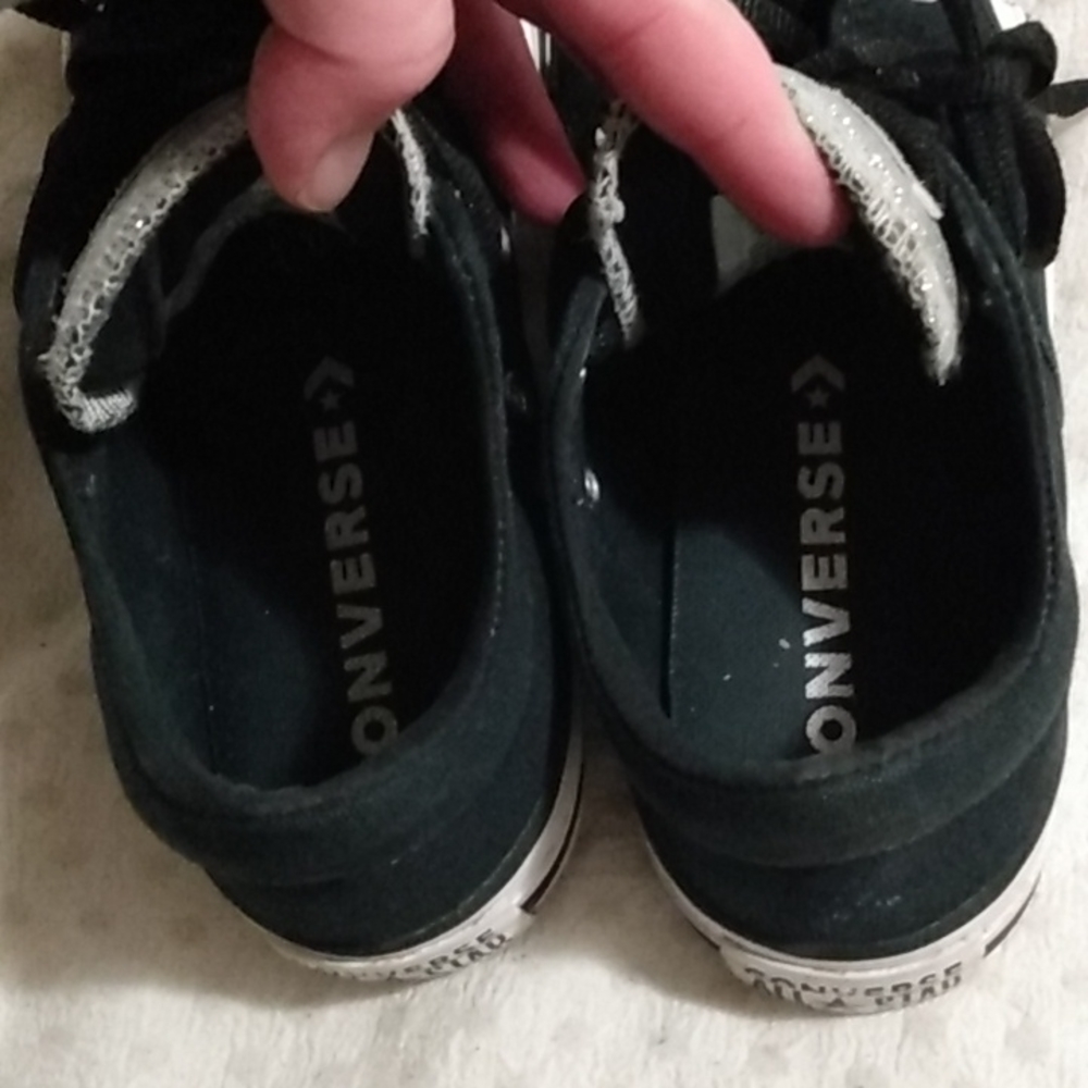 Converse black and silver tennies - Picture 8 of 9
